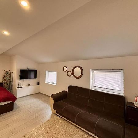 Nice House Near City Center Of روس المظهر الخارجي الصورة