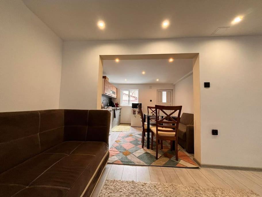 Nice House Near City Center Of روس المظهر الخارجي الصورة